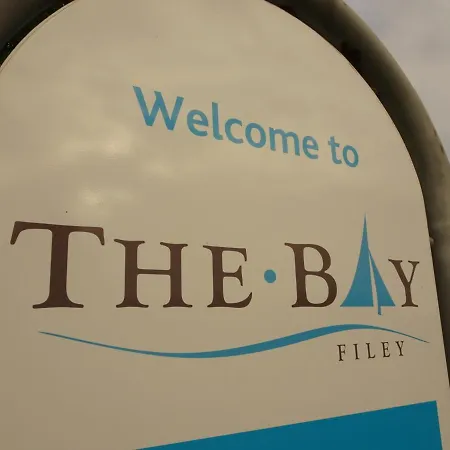 Sunrise Corner, The Bay Filey, Wi-fi, Pets, Pool Apartment *